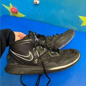 Kyrie’s basketball shoes